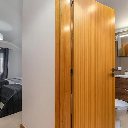 Casa Raimunda, Big With Amazing Views Apartamento Arco da Calheta (Madeira)