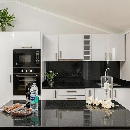 Casa Raimunda, Big With Amazing Views * Arco da Calheta (Madeira)