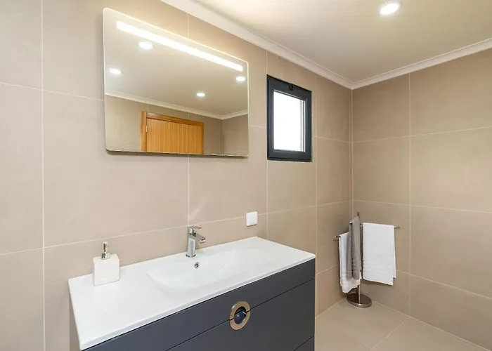 Apartmán Casa Raimunda, Big With Amazing Views Arco da Calheta (Madeira)