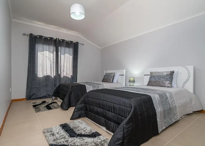 Casa Raimunda, Big With Amazing Views * Arco da Calheta (Madeira)